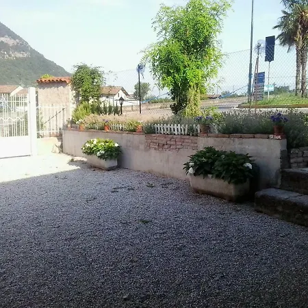 La Casa Bianca Roe