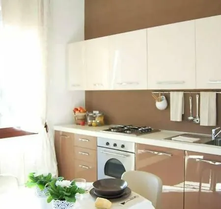 La Casa Bianca شقة